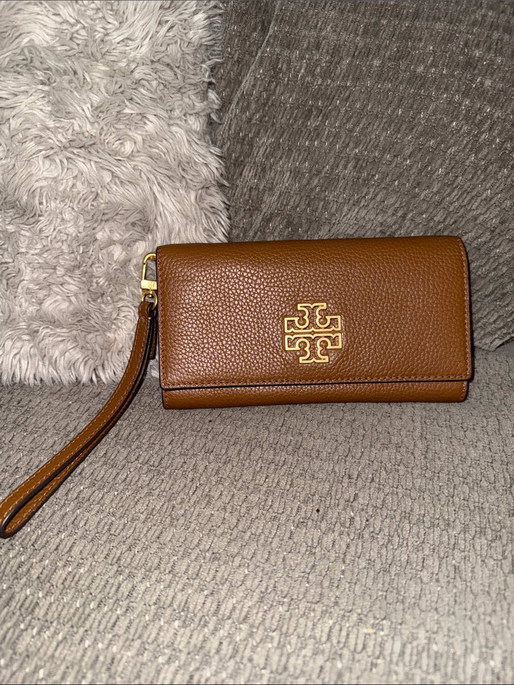 Tory Burch Caramel Brown Pebbled Leather Wristlet Phone Case